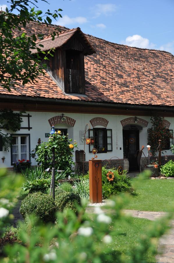 Hotel Restaurant Zum Schwan Schwanberg Экстерьер фото